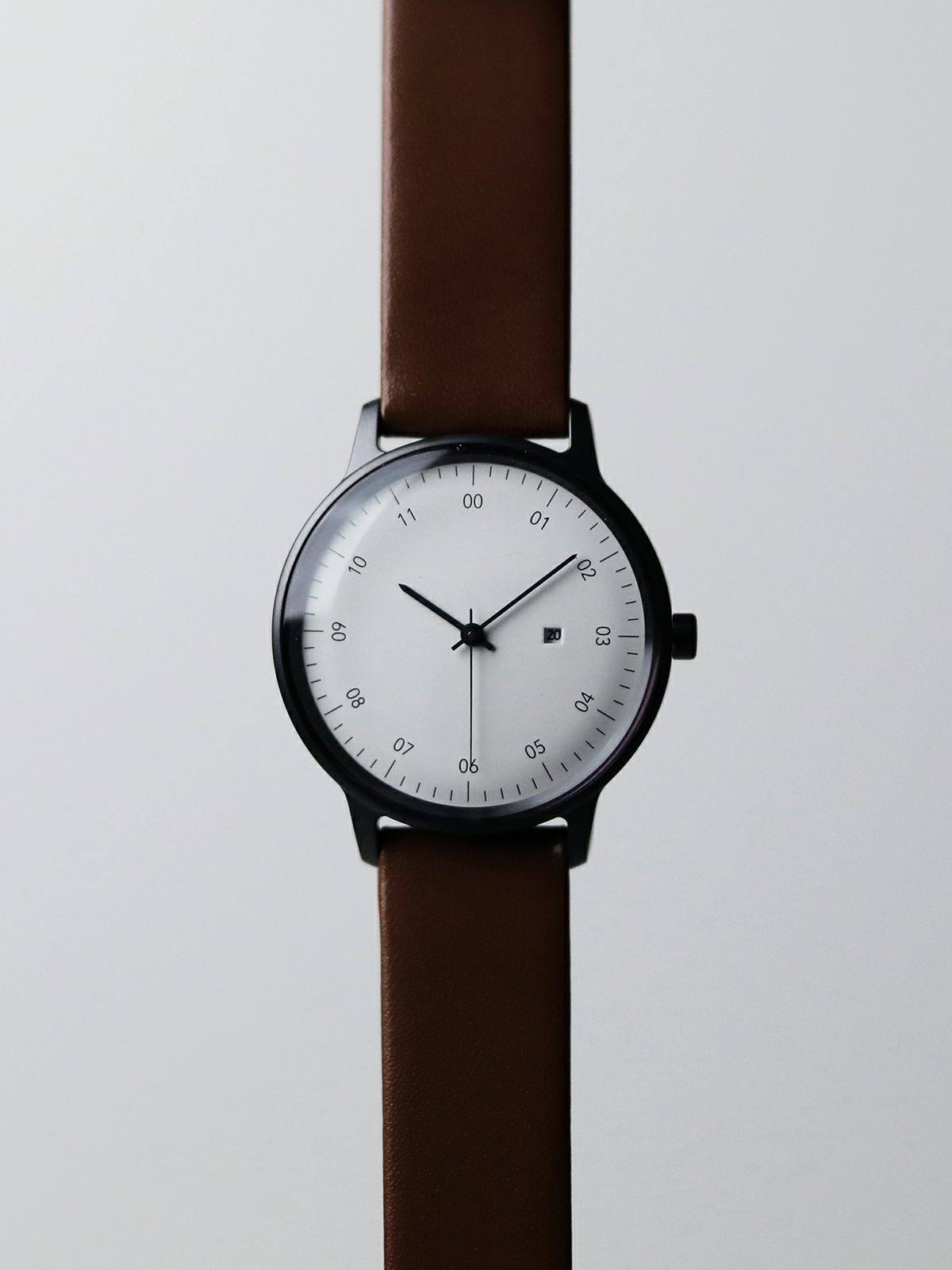 SK01 / SS BLACK HONING FINISH / WHITE DIAL / BROWN COW LEATHER | sazare公式ストア